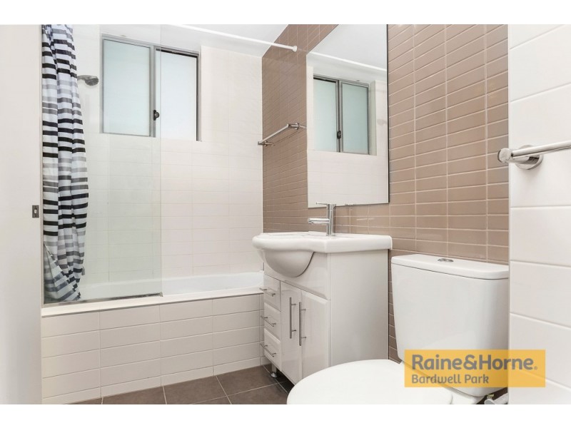 2/28 Patrick Street, Blacktown NSW 2148