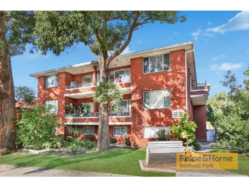 6/22-24 Shaftesbury Street, Carlton NSW 2218