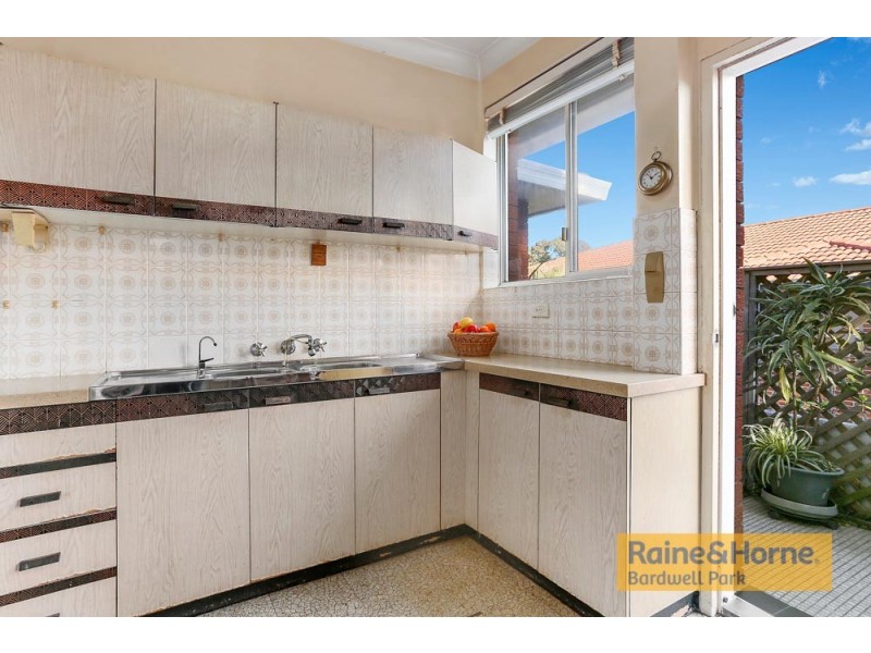 6/22-24 Shaftesbury Street, Carlton NSW 2218