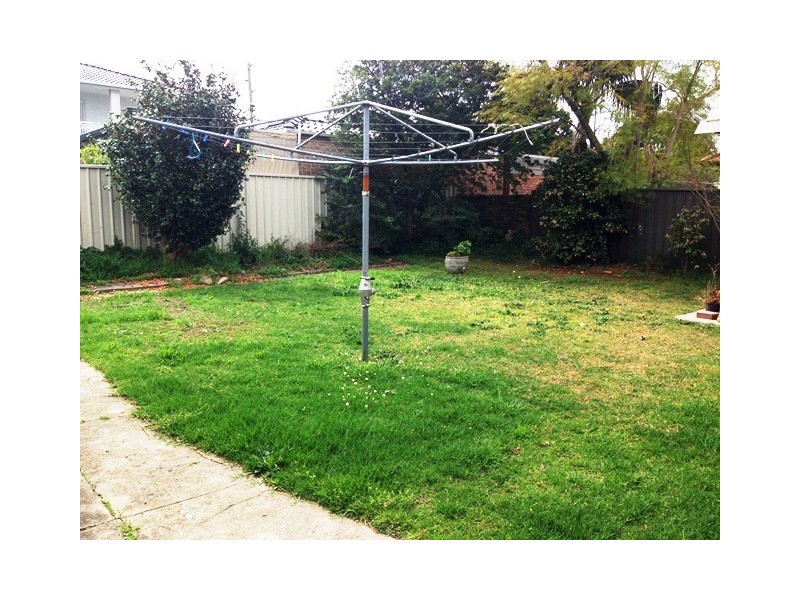 8 Royal Place, Bardwell Park NSW 2207