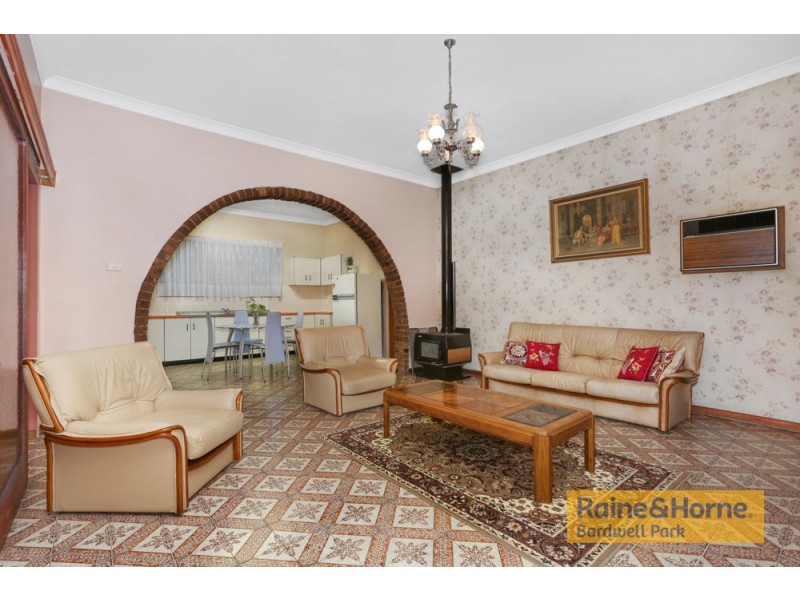 19 Bexley Road, Campsie NSW 2194