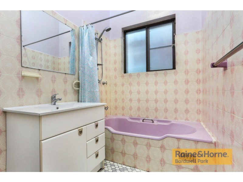 19 Bexley Road, Campsie NSW 2194