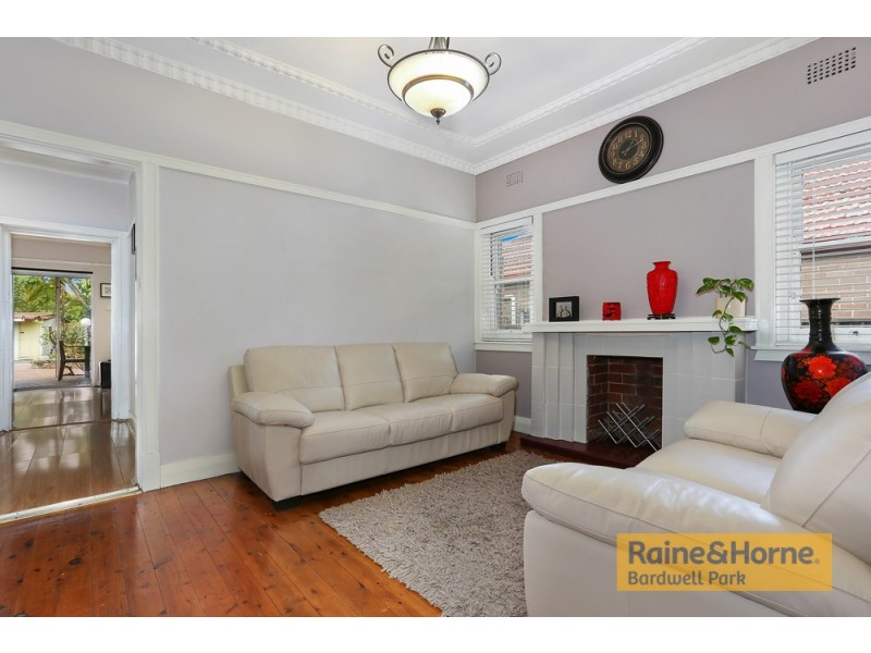 220 Bexley Road, Earlwood NSW 2206