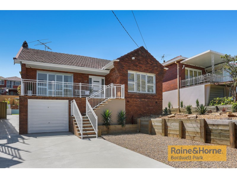11 Bobadah Street, Kingsgrove NSW 2208