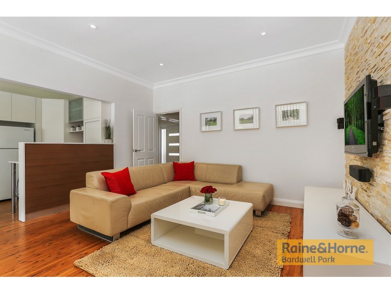 11 Bobadah Street, Kingsgrove NSW 2208