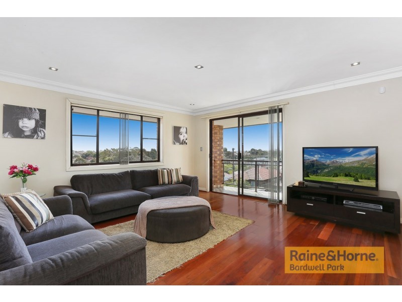 16 Mooney Avenue, Earlwood NSW 2206