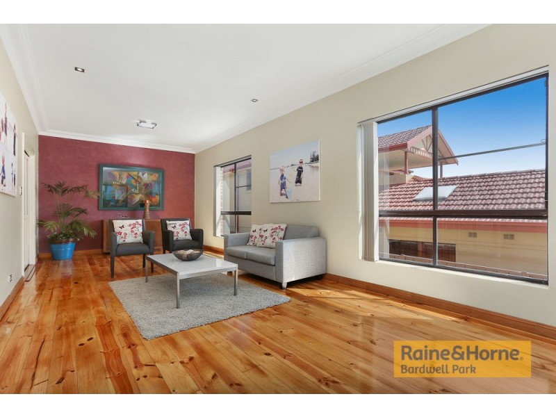 16 Mooney Avenue, Earlwood NSW 2206