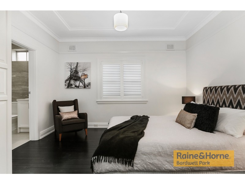 70 Prince Edward Avenue, Earlwood NSW 2206