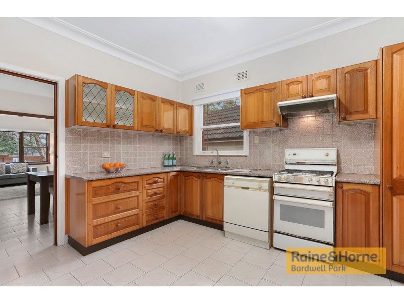 17 May Street, Bardwell Park NSW 2207