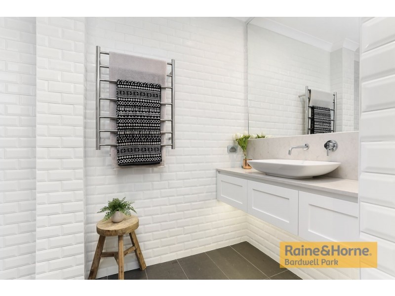 29/8-14 Swan Street, Revesby NSW 2212