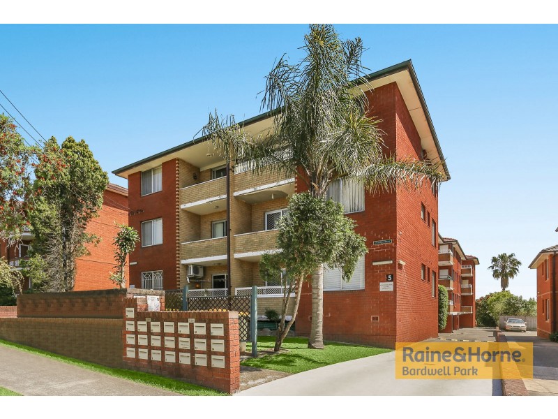 21/5 Phillip Street, Roselands NSW 2196