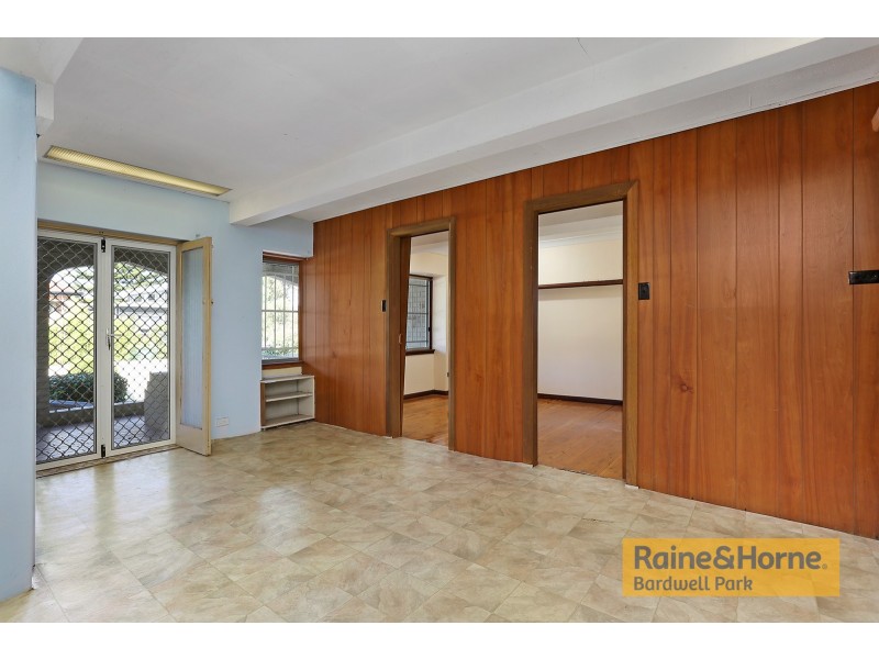 30 Hutchinson Street, Bardwell Park NSW 2207