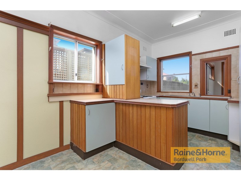 30 Hutchinson Street, Bardwell Park NSW 2207