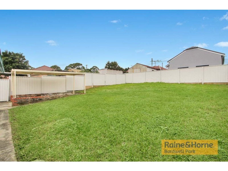 10 Earlwood Crescent, Bardwell Park NSW 2207