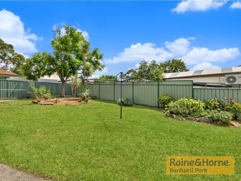 148 Davies Road, Padstow NSW 2211