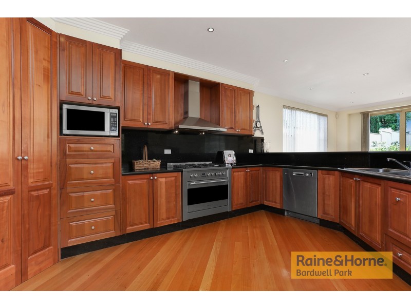 99 Glamis Street, Kingsgrove NSW 2208