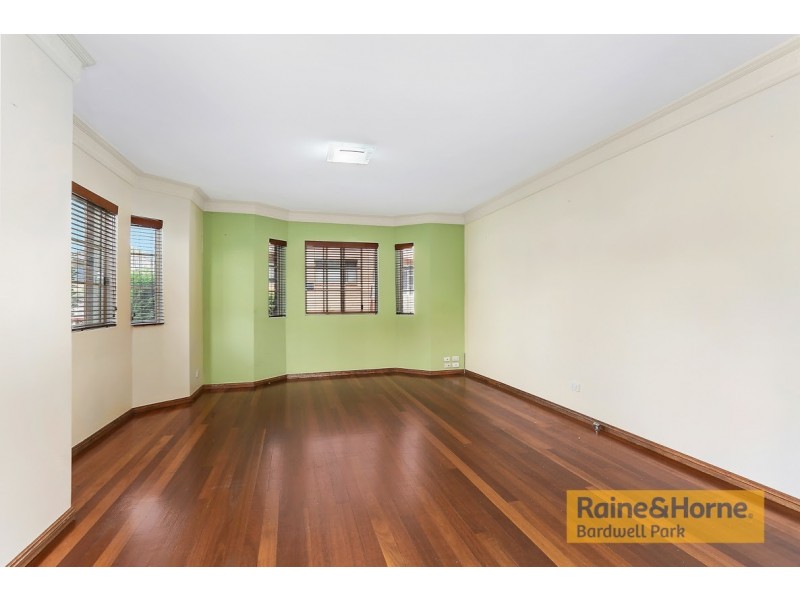 11 River Street, Earlwood NSW 2206