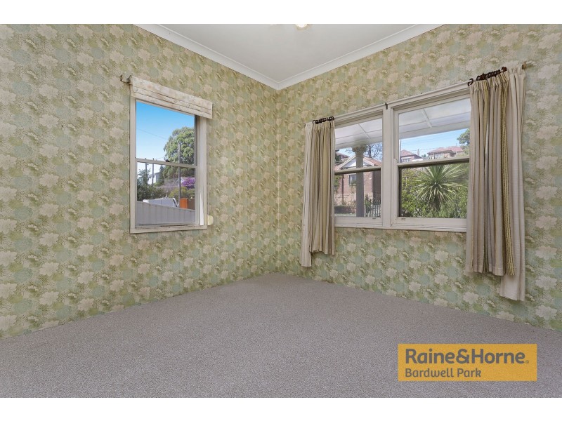 22 Walker Street, Turrella NSW 2205