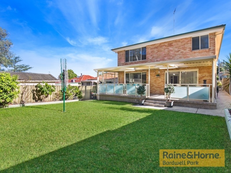 31 Glamis Street, Kingsgrove NSW 2208