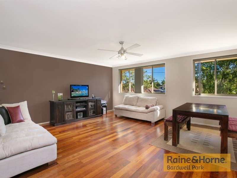31 Glamis Street, Kingsgrove NSW 2208
