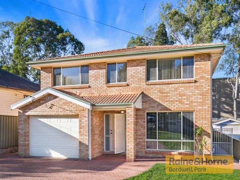 31 Glamis Street, Kingsgrove NSW 2208
