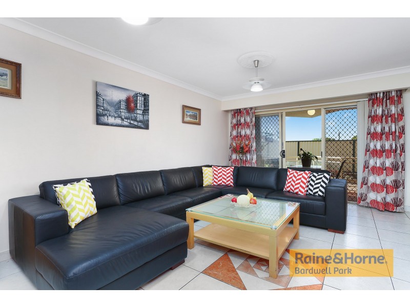 1/1 Hillview Street, Roselands NSW 2196