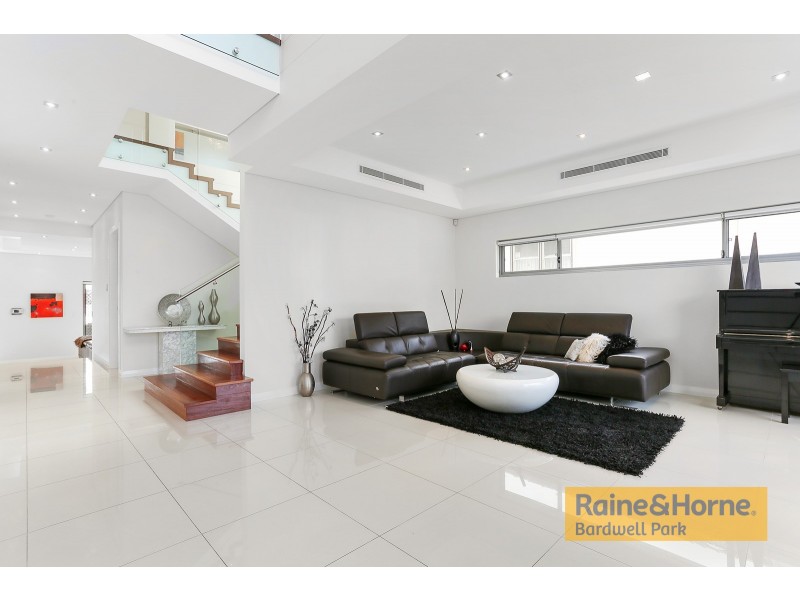 8 Basil Road, Bexley NSW 2207