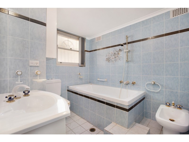 2/54 Sir Thomas Mitchell Road, Bondi Beach NSW 2026