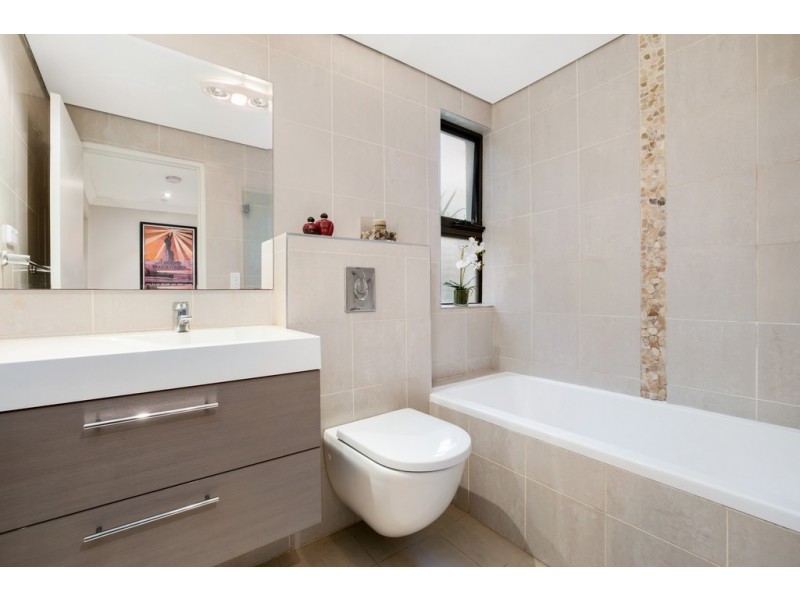 4/18 Simpson Street, Bondi Beach NSW 2026