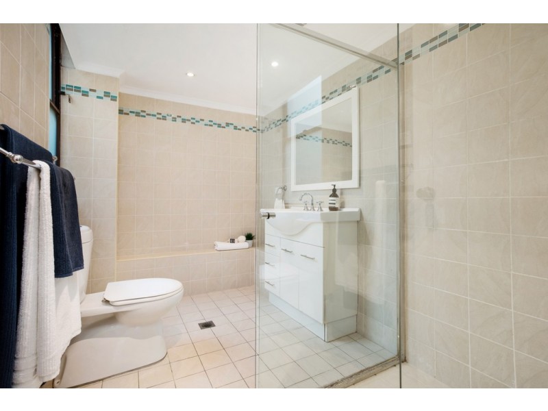 8/29-35 Roslyn Gardens, Elizabeth Bay NSW 2011