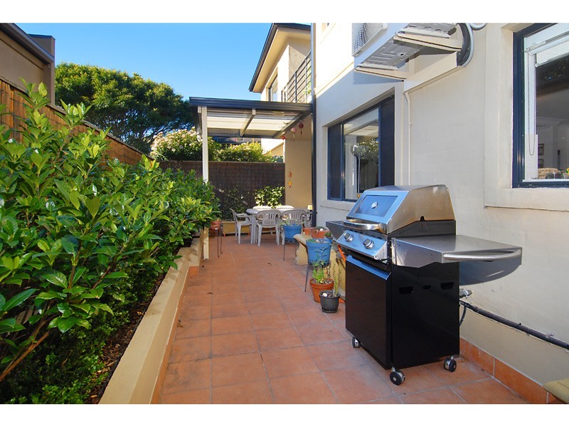 2/51 New Orleans Crescent, Maroubra NSW 2035