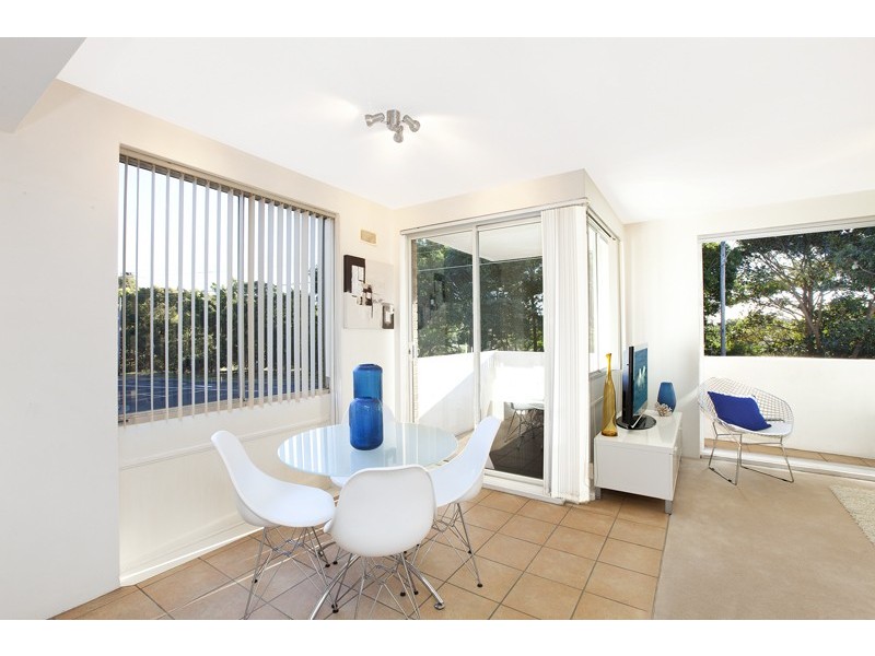 2/343 Old South Head Road, North Bondi NSW 2026