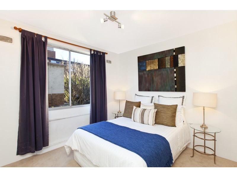 2/343 Old South Head Road, North Bondi NSW 2026