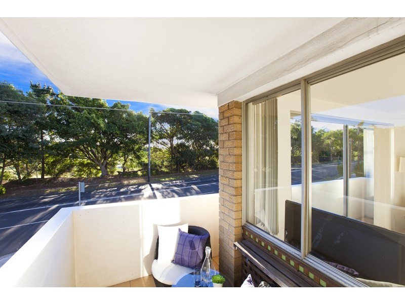 2/343 Old South Head Road, North Bondi NSW 2026