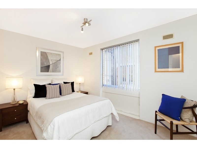 2/343 Old South Head Road, North Bondi NSW 2026