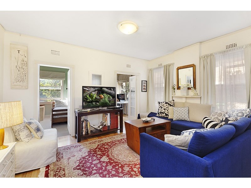 2/17 Penkivil Street, Bondi NSW 2026