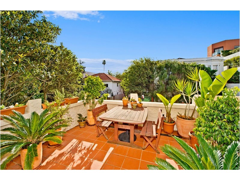 2/18 Sir Thomas Mitchell Road, Bondi Beach NSW 2026