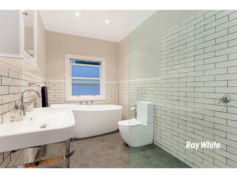 56 Pacific Crescent, Maianbar NSW 2230