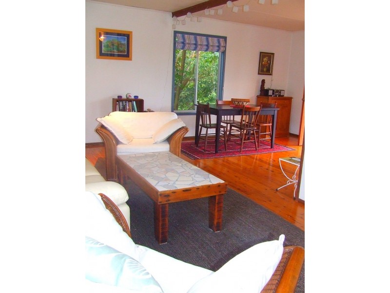 20 Scarborough Street, Bundeena NSW 2230