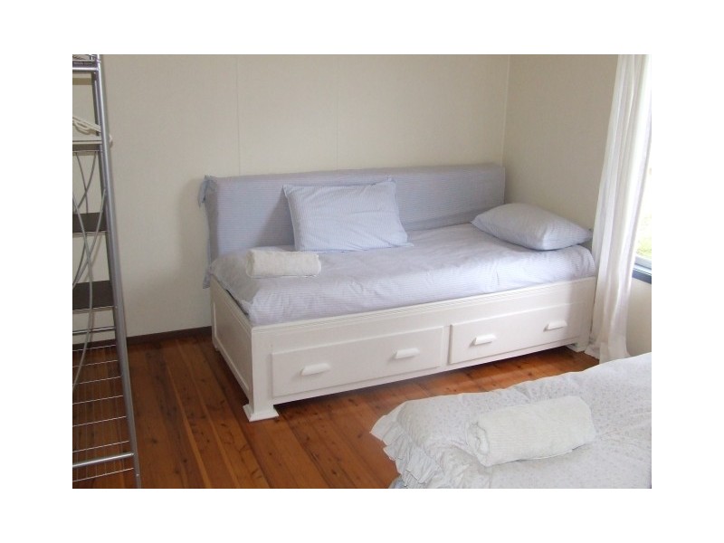 20 Scarborough Street, Bundeena NSW 2230