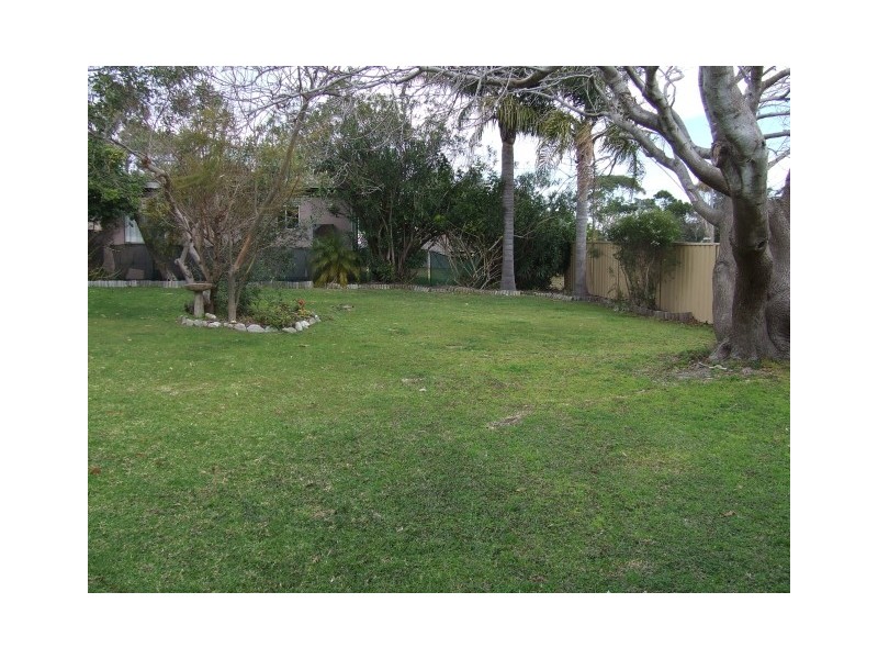 24 Scarborough Street, Bundeena NSW 2230