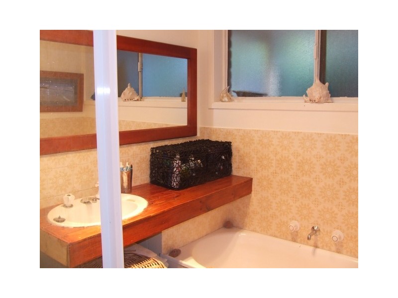 28 Short Avenue, Bundeena NSW 2230