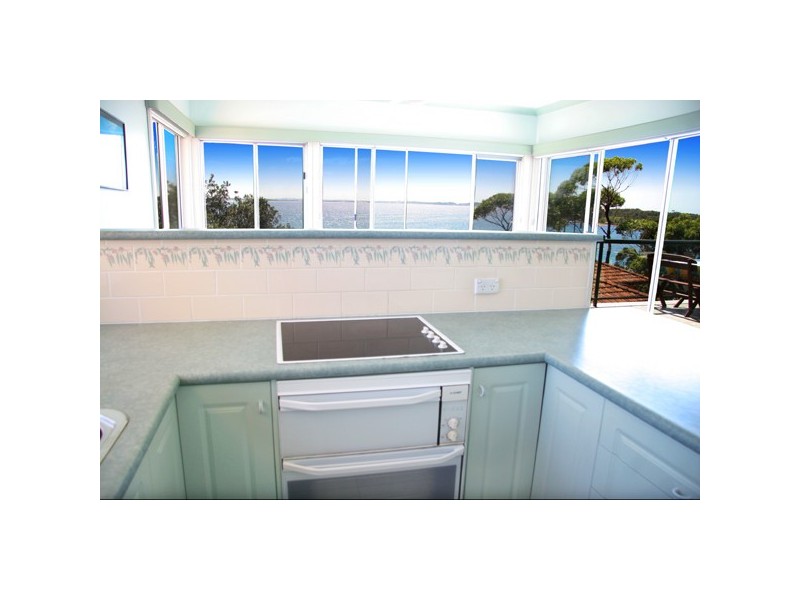 4 Loftus Street, Bundeena NSW 2230