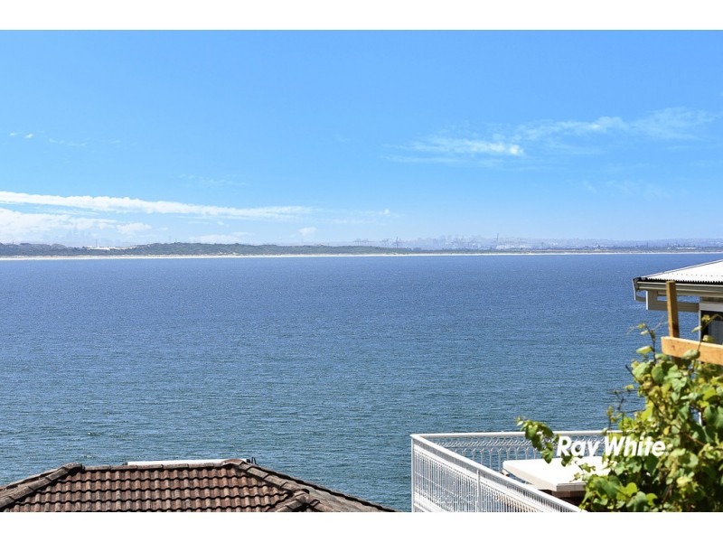 4 Eric Street, Bundeena NSW 2230