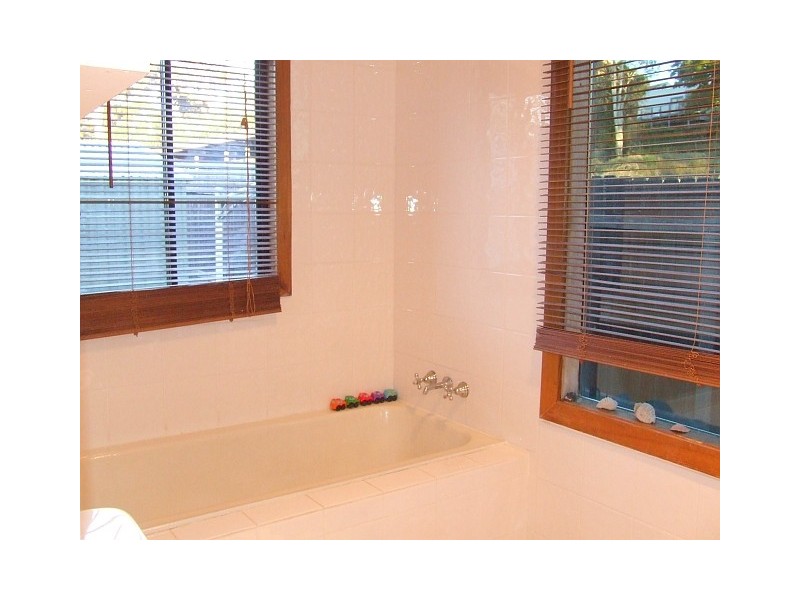 6 Mary Street, Bundeena NSW 2230