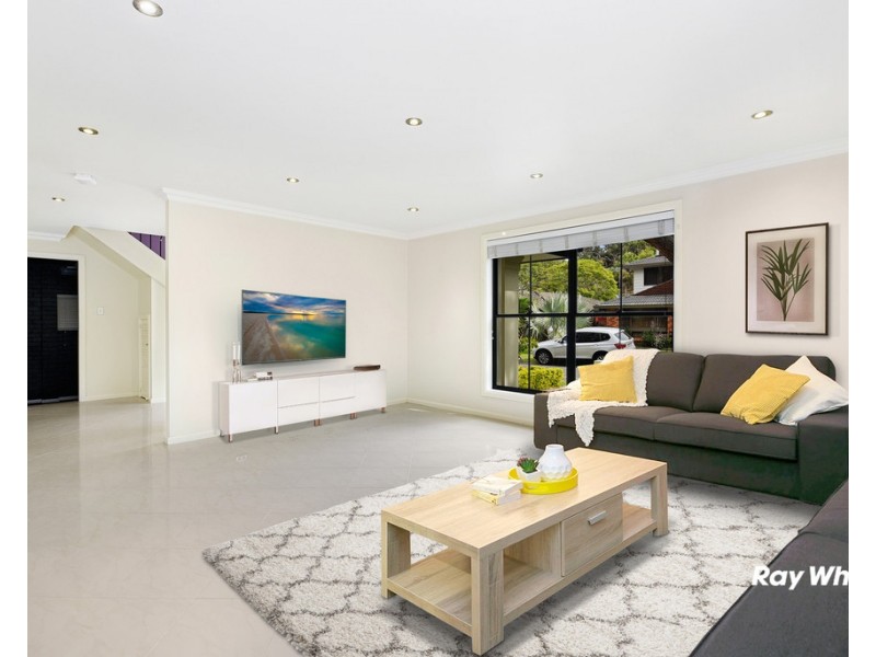 18 Laurence Avenue, Bundeena NSW 2230