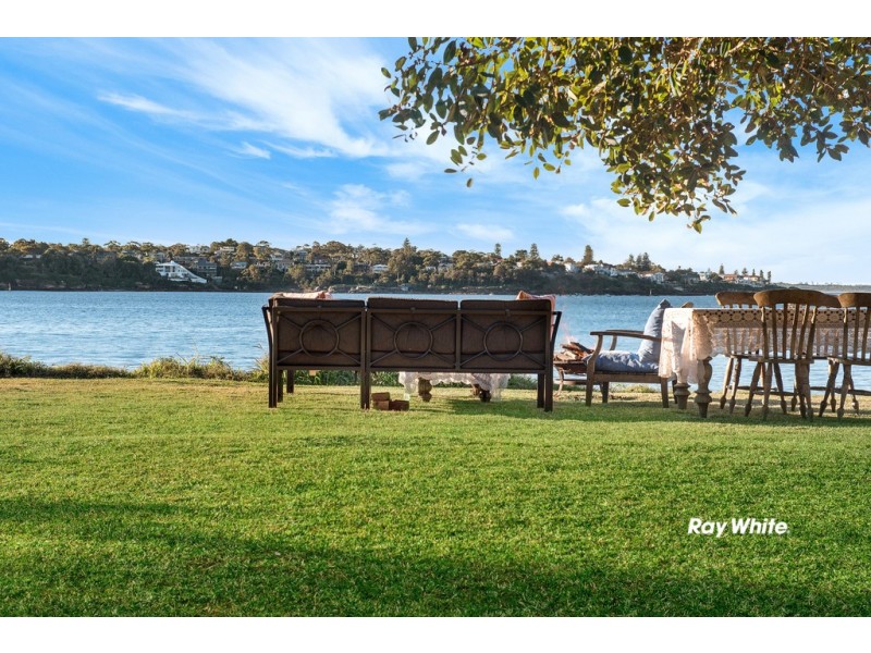 33 Bundeena drive, Bundeena NSW 2230