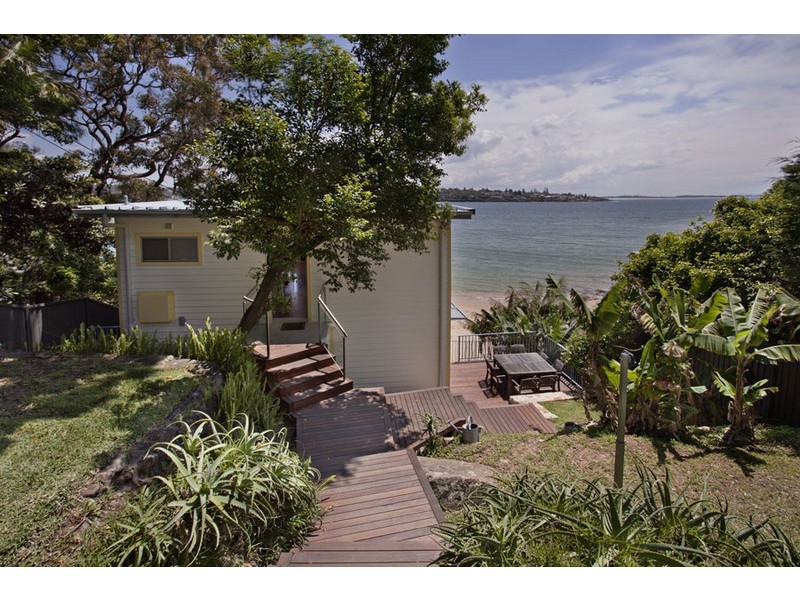Bundeena NSW 2230