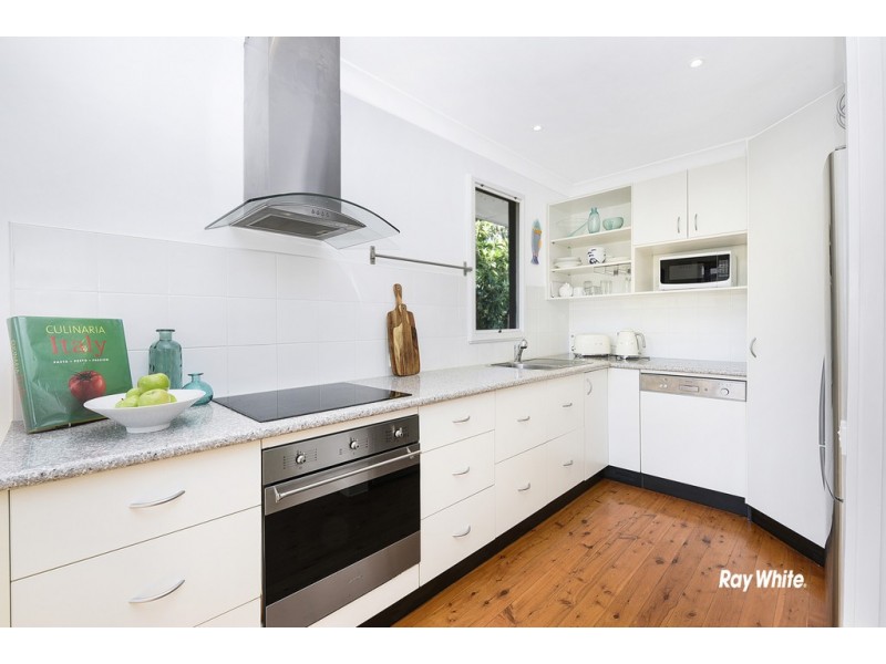 16 Beachcomber Avenue, Bundeena NSW 2230