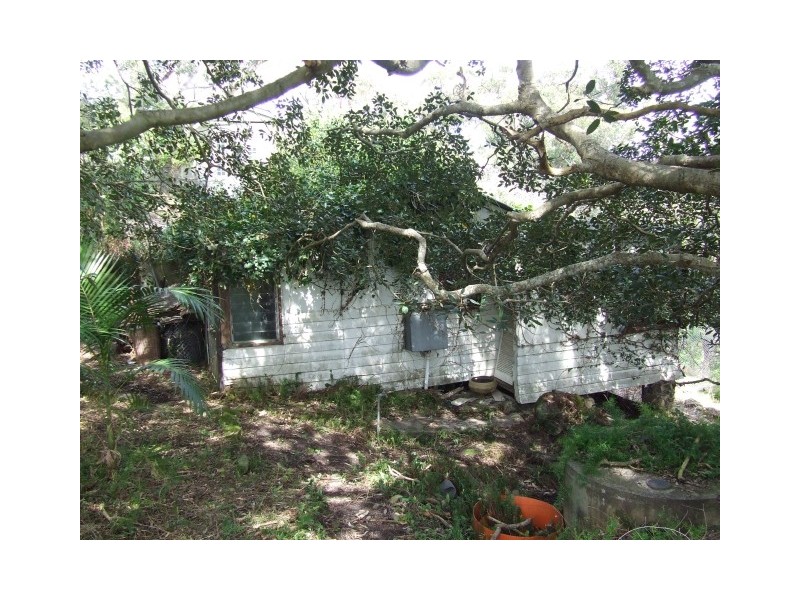 10 Simpson Road, Bundeena NSW 2230